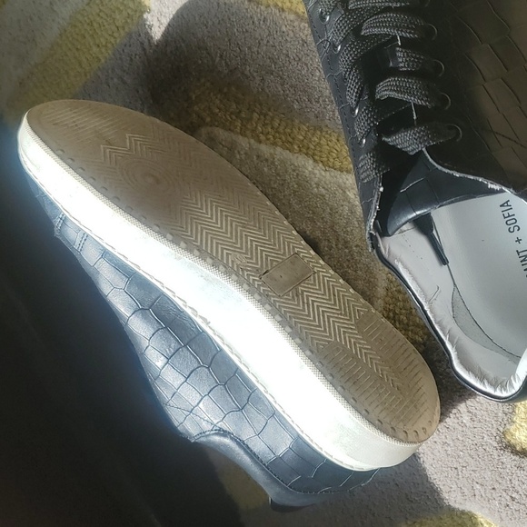 Saint + Sofia Hampsted Sneaker Croc Leather Sneakers - Picture 7 of 10